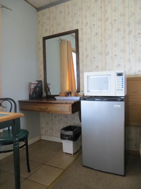 Fort Motel Форт-Маклеод Номер фото
