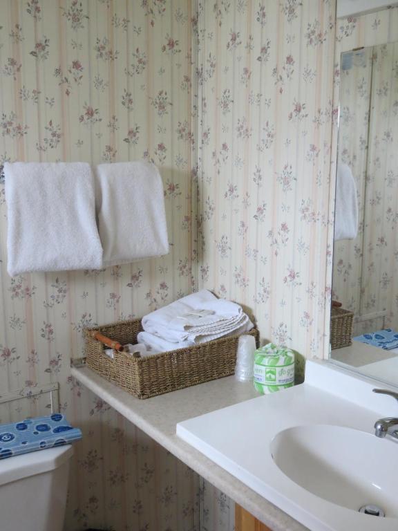 Fort Motel Форт-Маклеод Номер фото