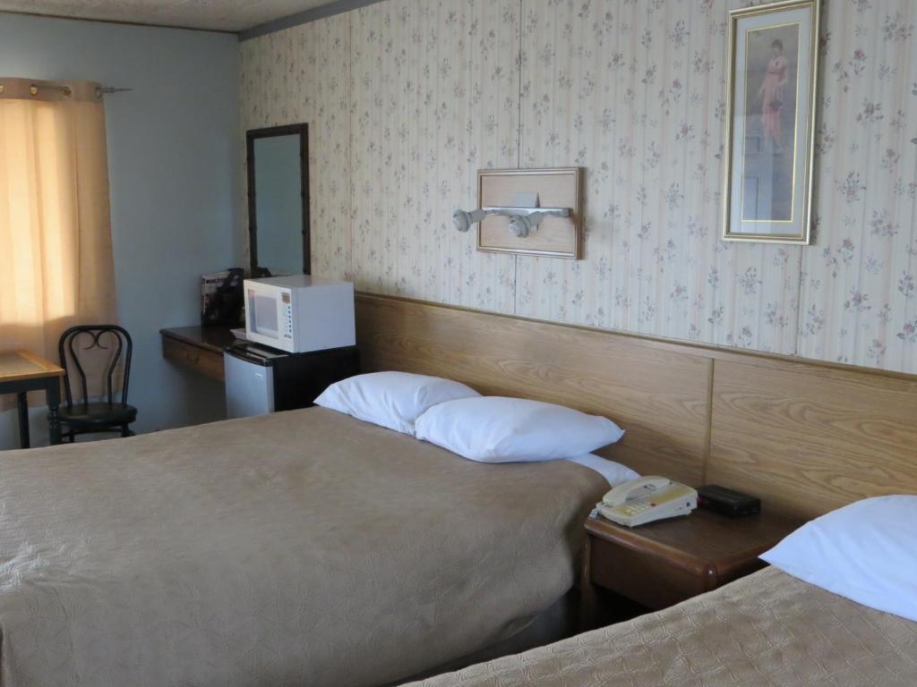 Fort Motel Форт-Маклеод Номер фото